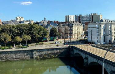 Le Soft - Beau logement - Centre - Gare - Tram - Superbe vue Sarthe - Foto 20