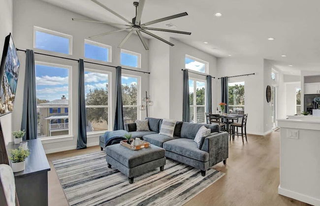 Stunning Lake Home With Pool-beach-gym-boat Access - Foto 1