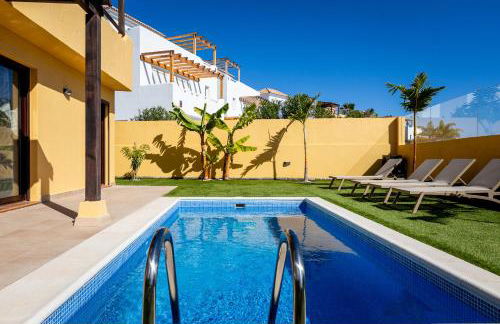 VILLA WITH 4 BEDROOMS AND PRIVATE HEATED POOL - Foto 36