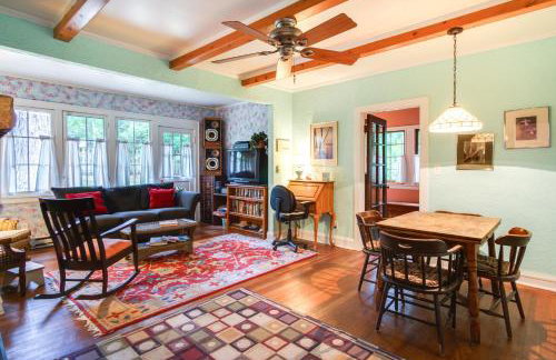 Harbert Cottage with Fire Pit Half Mile to Beach! - Foto 3