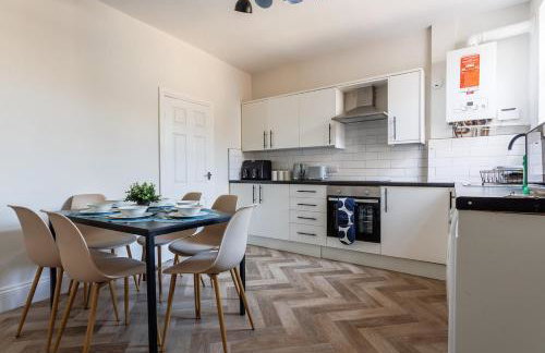 Charming Central 3BR Home Near Auckland Castle - Foto 4