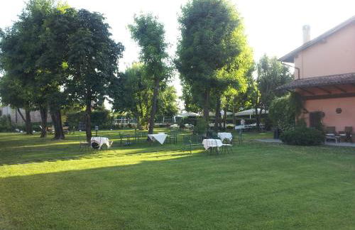 Società agricola le more Agriturismo La Dondina - Photo 20