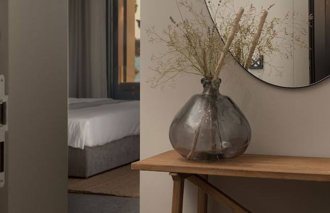 La Vista Suites - Photo 25