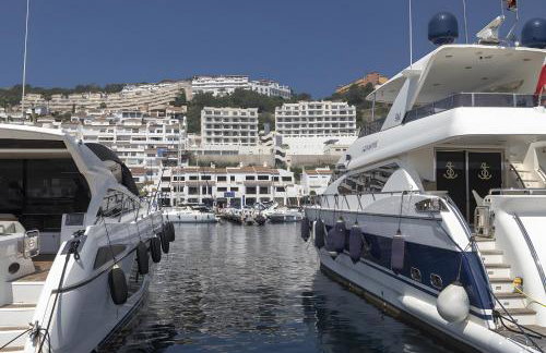 Icon Marina la Ola - Foto 29