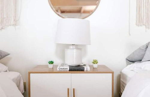 Oasis East Sac Charming Home with Saltwater Pool and Casita - Foto 29