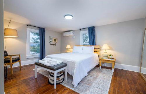 The Orchard, a family friendly home- hot tub, fire pit, yard games - Foto 24