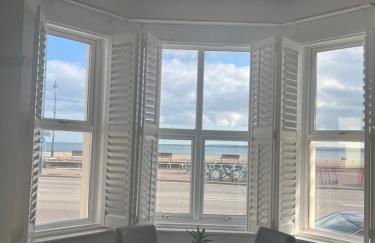 THE BEACH view - Photo 18