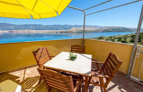 1 Bedroom Lovely Apartment In Bosana - Photo 13