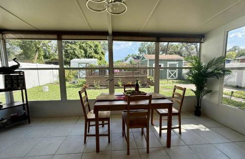 Tampa Jungalow- Pool Oasis - Foto 29