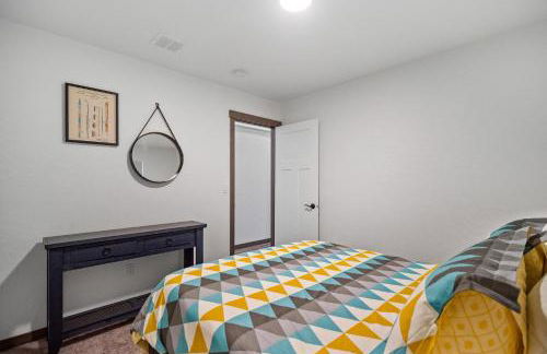 Elk Grove Getaway - Photo 21