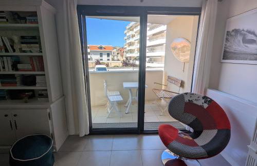 Arcachon centre ville - Charmant T2 avec balcon, parking sécurisé, proche gare, commerces et plage - FR-1-420-90 - Foto 9