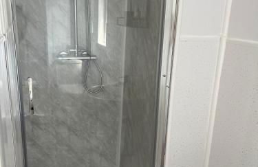 2 Bed apartment, sleeps up to 5 - Foto 40