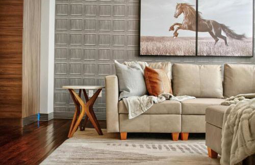 Luxury Downtown Loft Getaway with Gym, Pool, Game room - Foto 1