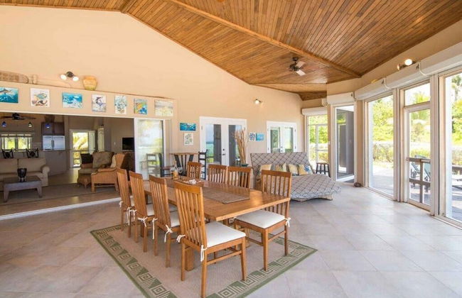 Peaceful Ocean Front Beach House in Bodden Town - Photo 8