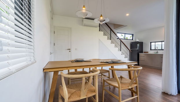 Asri Cinta Villa - Photo 4, Restauration dans la chambre