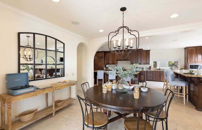 Shoreline by Avantstay Spectacular Beachfront Home w/ Fire Pit, Spa & Pool Table - Foto 16