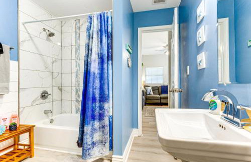 Endless Entertainment! Unique and Cozy Theodore Home - Foto 14