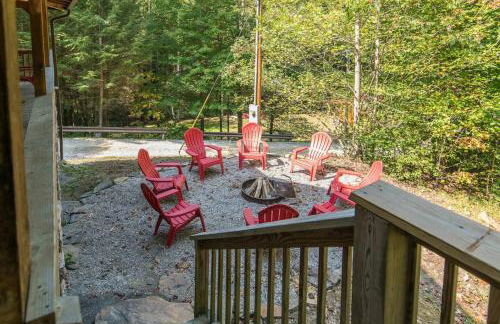 Big Boulder-Hot Tub, WiFi, Firepit, Arcade, Hiking - Foto 12