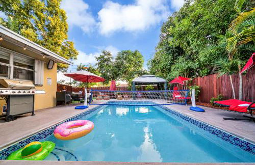 Heated Pool Spa BBQ Pool Table WiFi Near Beach-Downtown Fun - Foto 34