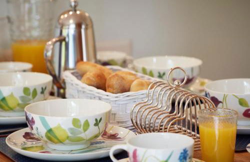 Upper Gelli Luxury Holiday Lodge, Converted Dairy & Cosy Shepherds Huts - Photo 76