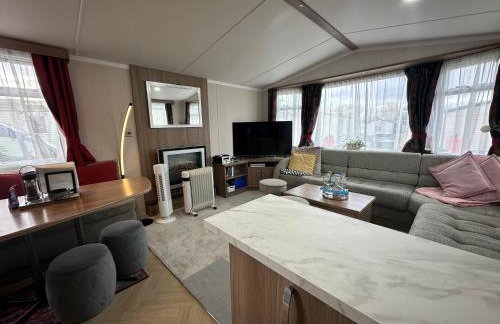 Deluxe 3 bedroom caravan in Haven's Seton Sands Holiday Village,Wifi - Foto 12