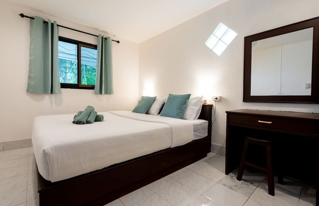 Lanta School Beach Resort - Photo 2