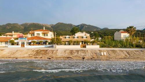 Tamaris Beach House - Photo 2