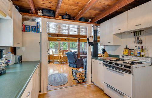 Waterfront Home on Lake Champlain with Dock and Kayaks - Foto 12