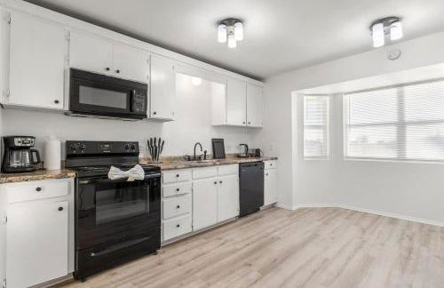 Townhome 4bds, Fast WiFi, 2 Mi to Seton, 6 mi to Fort Cavazos, Professionally Managed by Stay Albatross - Foto 16