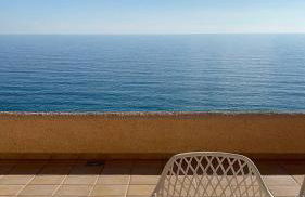 Frontline Villa - Photo 29