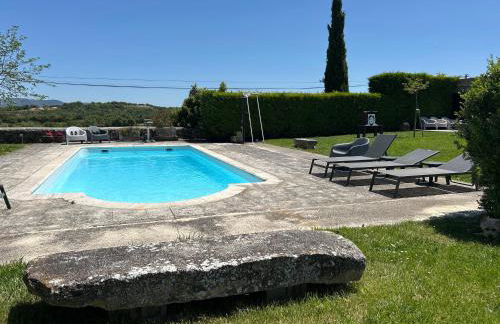 casa rural de un artista en plena naturaleza piscina y parque de esculturas en villarcayo - Photo 6
