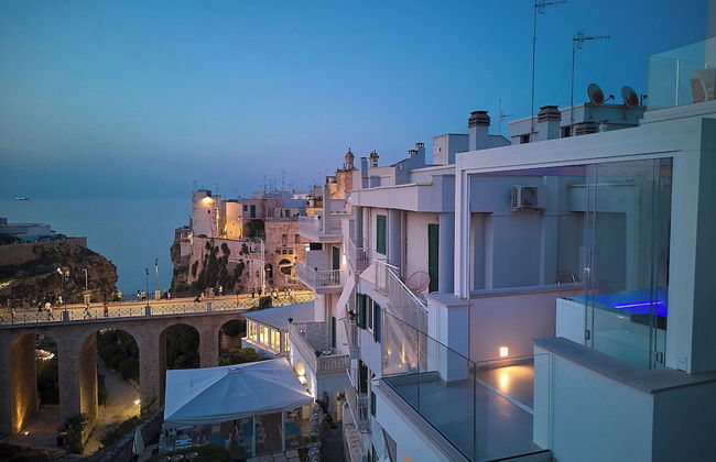 White Coast - Photo 73