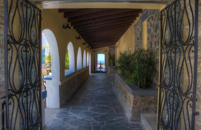 Castle Villas at Bluebeard's - Photo 17