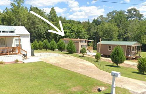 Tiny home with hammock loft BBQ and yard - Foto 3