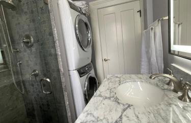 Downtown 3BR duplex full kitchen parking off i-787 - Foto 26