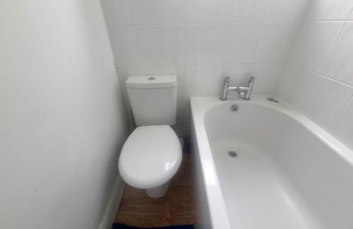 3 Bedroom House Ideal for Work Family Short or Long Term Stays Easy Access to Manchester Oldham Halifax Bury - Foto 40