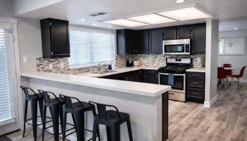 5BR Oasis 15 Min to Strip, Pool Table - Foto 4