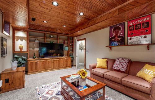 Theater Room! Waterfront Family Haven in Salisbury - Foto 29