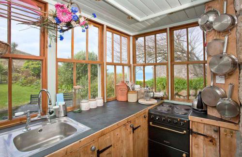 Petra Beach Cottage Great Sea Views Garden - Photo 22