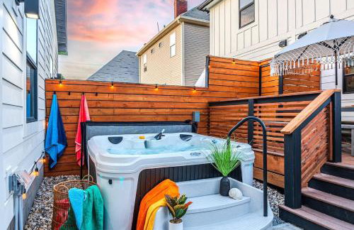 Artisan Oasis-hot Tub Fire Pit 8bd Whole House - Photo 3