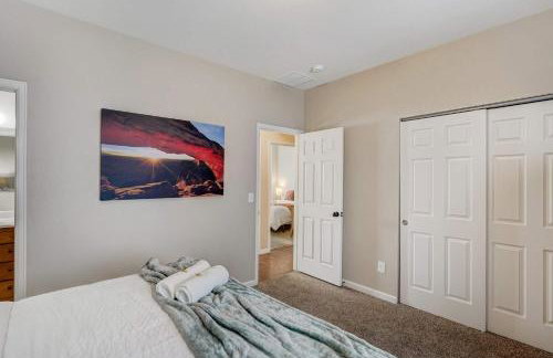 Cresthaven Hall 2 Mins to UCCS Family Fun & BBQ - Foto 41