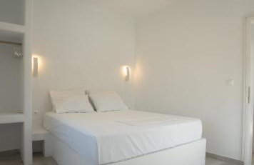 Traditional White House2 - Photo 4