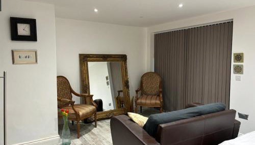 Hendon Basement Studio - Photo 2