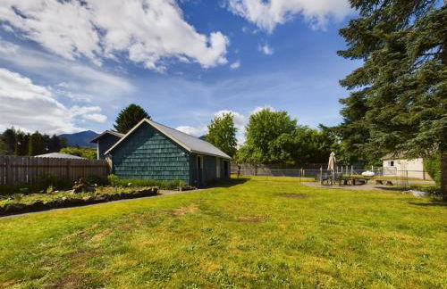 Daffodil Cottage in Downtown Packwood, WIFI, BBQ, Firepit, Smores - Foto 24