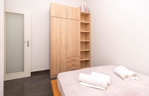 Amazing house W pool and big sunny terrace close to sea & beach - Photo 37