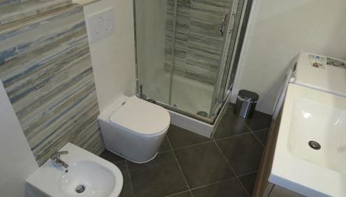 Karina, to the beach with terrace and private parking - Foto 5, Shower
