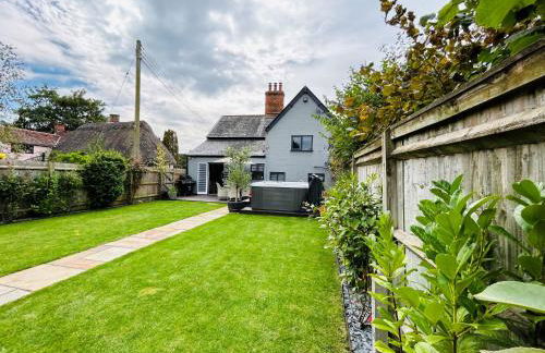 The Foremans House, With Hot Tub, A luxurious Historical pre 16th Century Grade II Listed House, location Essex in a picturesque Village, Country Pub In walking Distance - Foto 42