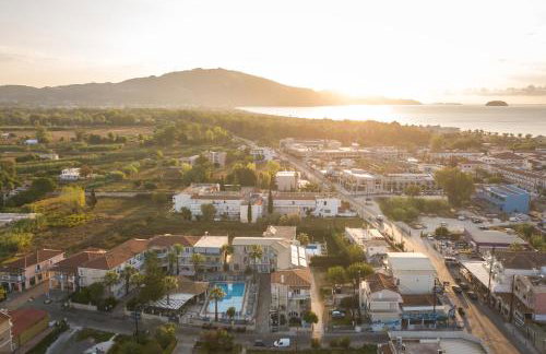 Vivian Hotel - Photo 3