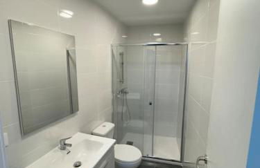 Apartamento renovado con patio - Foto 9