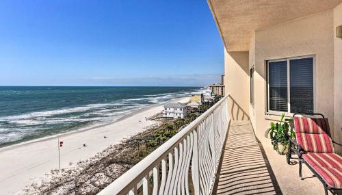 Gulf Views and Pool Access Coral Reef Resort Condo - Foto 2